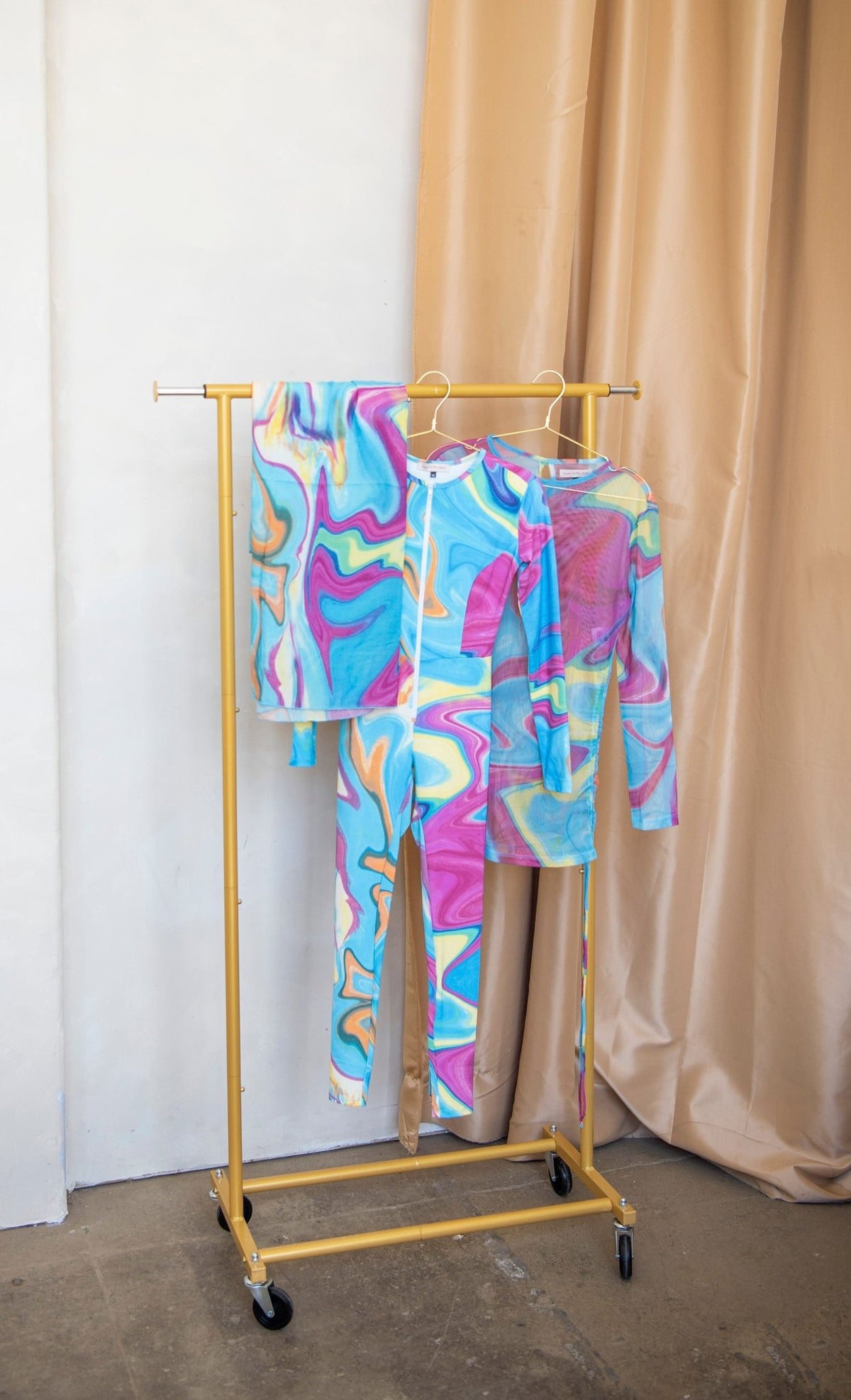 Lightweight Sarong – Modest Swim Wrap Skirt | Citizens of the World - Citizens Of The World